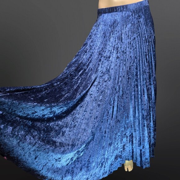 Vintage Linda Lundstrom Blue Crushed Velvet Maxi Swing Skirt Size S Pleated Boho - Picture 1 of 10